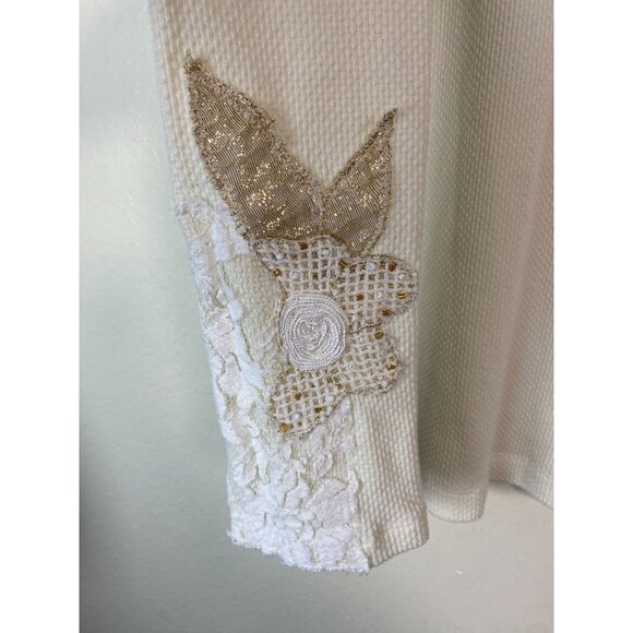 Free People Heart on Sleeve Thermal Knit Top Sz Medium Cream Lace Beaded Floral - Picture 4 of 16